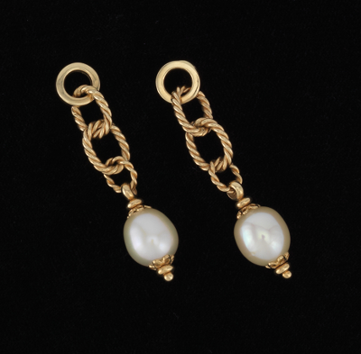 A Pair of Pearl and Twist Design