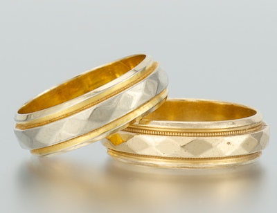 A Pair of Gold Wedding Bands 14k