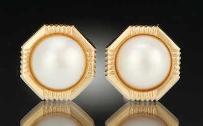 A Pair of Mabe Pearl Earrings 14k