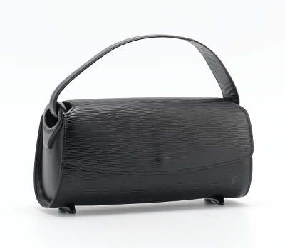 A Louis Vuitton Black Epi Leather 133bd4