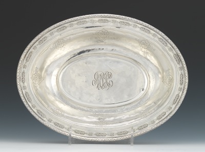 An Oval Sterling Silver Serving 133c14