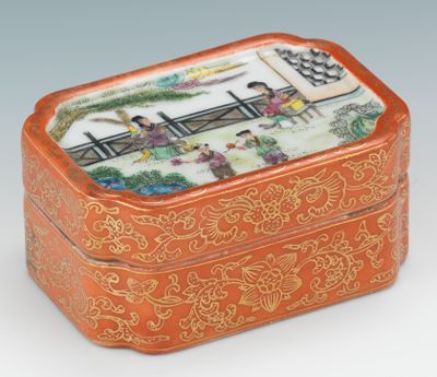 A Chinese Small Porcelain Box Porcelain