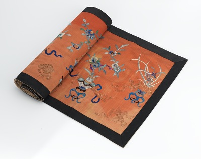 Chinese Embroidered Table Runner 133cb8