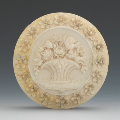 A Continental Carved Ivory Box 133df5
