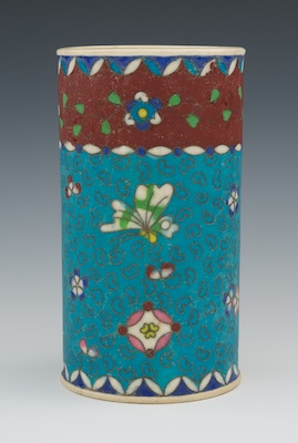 A Japanese Totai Sleeve Vase Early