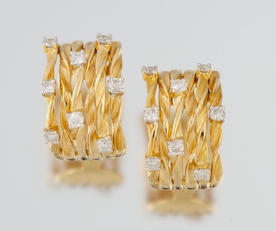 A Pair of Ladies Diamond Earrings 1340d5