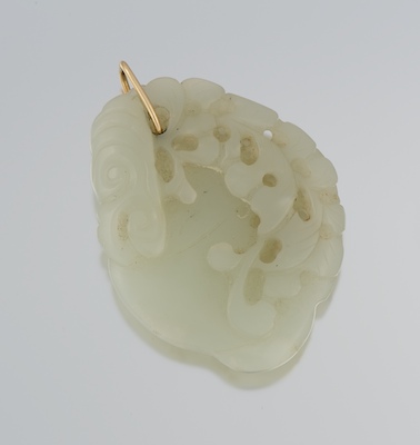 A Carved Nephrite Jade Pendant 1340e0