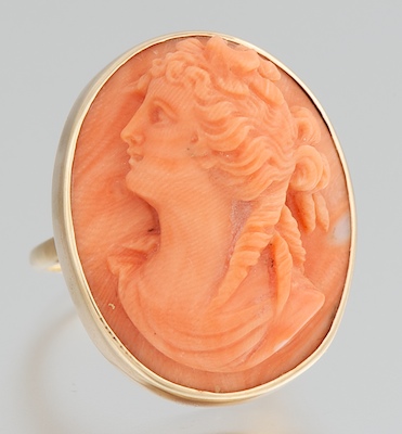 A Carved Coral Cameo Ring Tested 134104