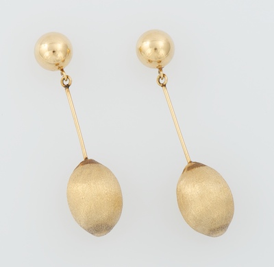 A Pair of Ladies' Gold Earrings