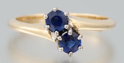 A Ladies' Sapphire Ring 14k white