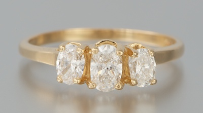 A Ladies Three Stone Diamond Ring 134165