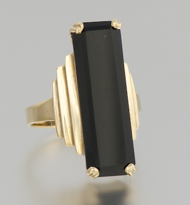 A Ladies' Deco Style Onyx Ring