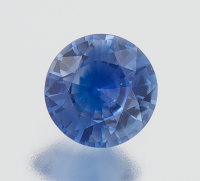 An Unmounted Blue Sapphire Round 13420b