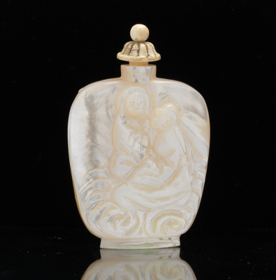A Large Carved Mother of Pearl 134416