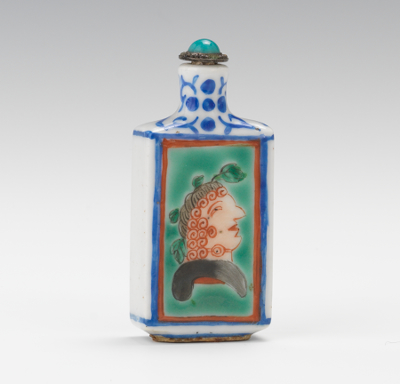 A Chinese Export Snuff Bottle for 134428