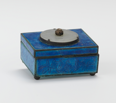A Chinese Enameled Box with Carved 134472