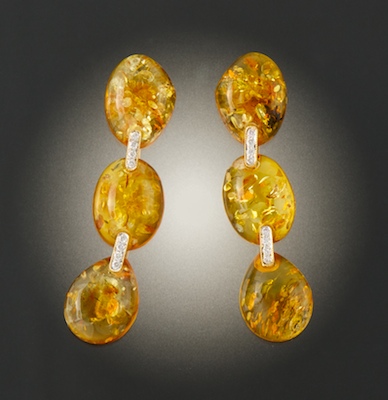 A Pair of Amber and Diamond Pendant 1345b3