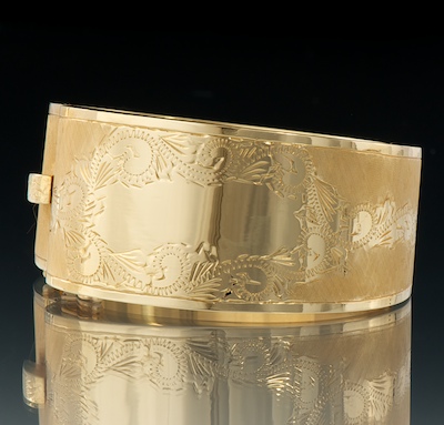 A Victorian Style Engraved Bangle 1345ce
