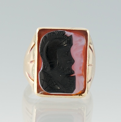A Gentleman s Agate Cameo Ring 1345dc