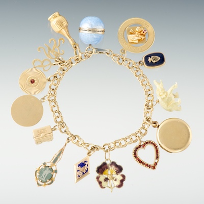 A Ladies Gold Charm Bracelet Charms 134613