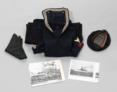 U.S.S. Iowa 1900-Uniform Belonging