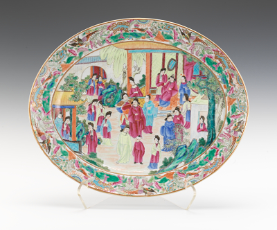 A Chinese Famille Rose Pattern Platter