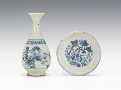 A Chinese Ming Pear Shape Vase