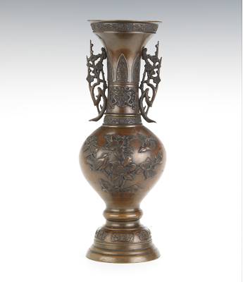 Japanese Bronze Vase A bronze two piece 13497a