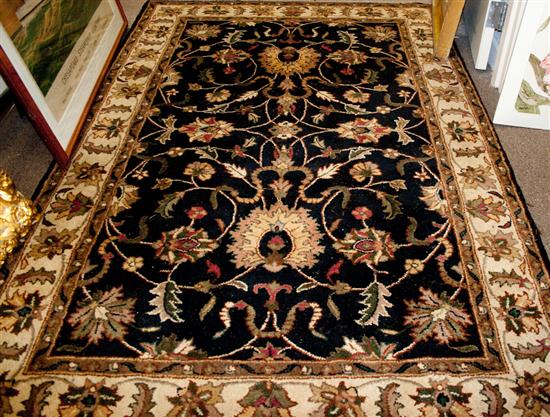 Persian design tufted rug 6 x 7.6