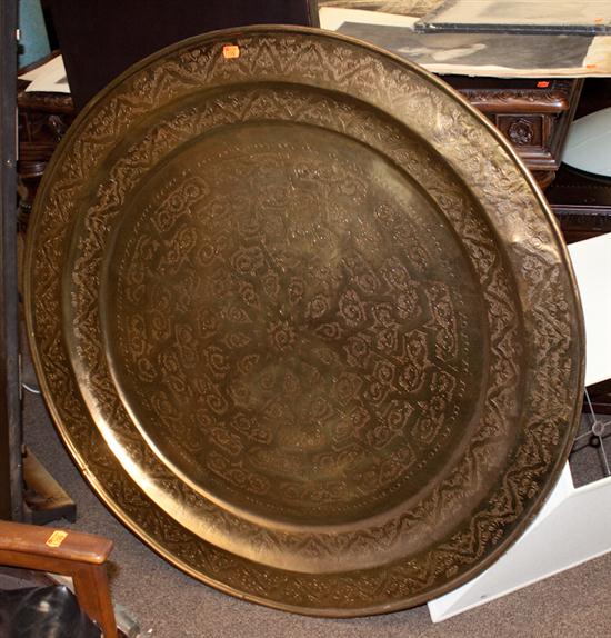 Large Indian etched brass charger 1371fc