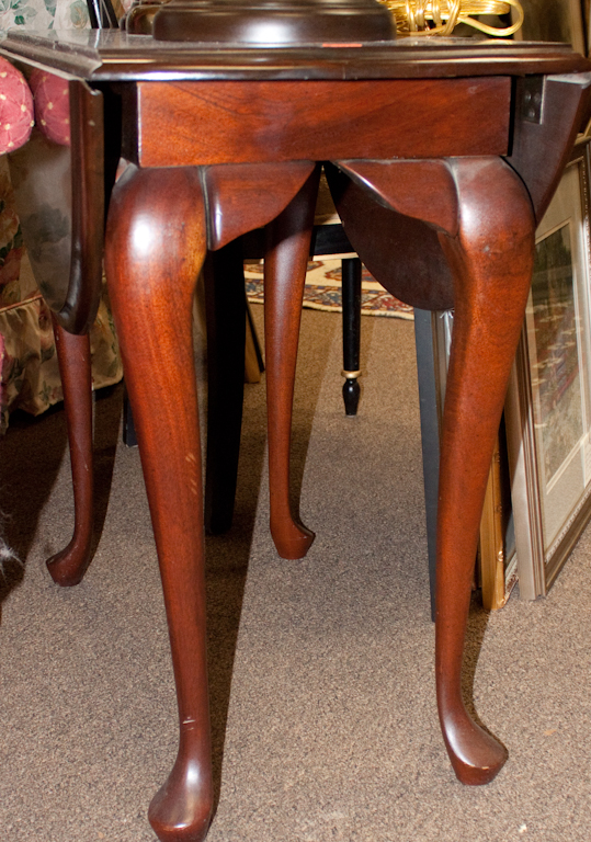 Pair of Queen Anne style mahogany