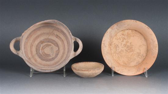 Three pieces of ancient Roman pottery 13731e