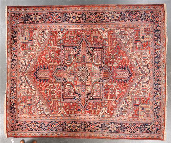 Semi antique Herez carpet Persia 137347