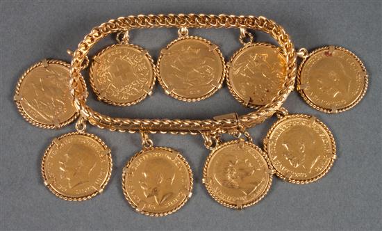 Gold bracelet comprising nine European