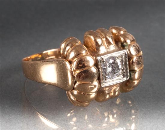 Diamond and gold ring mounted in 137379