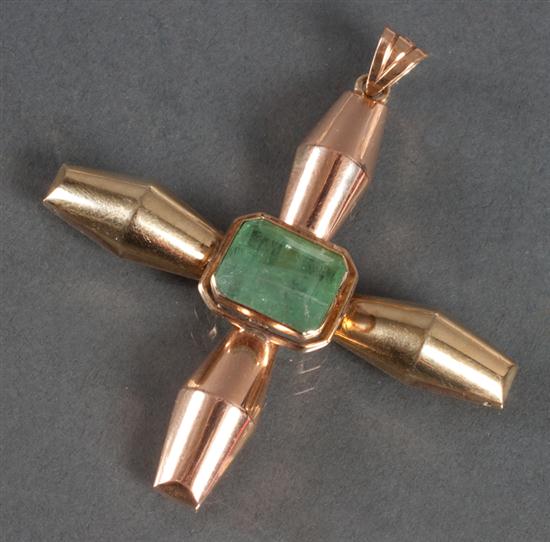 Emerald and gold cross form pendant 13737f