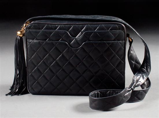 Chanel black leather quilted purse