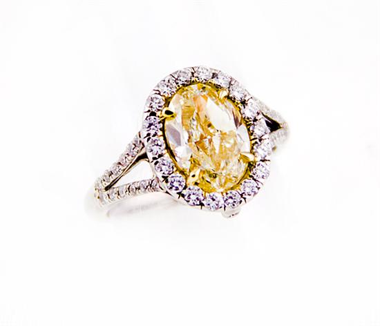 Fancy yellow diamond ring platinum 1375c3