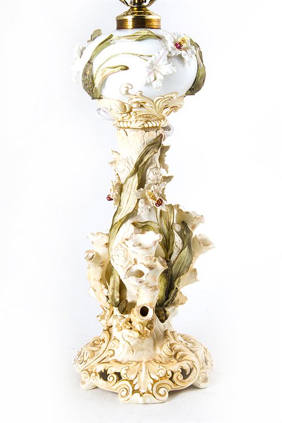 Moore porcelain oil lamp late 19th 1375e9