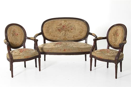 Louis XVI style carved walnut parlor 13763e