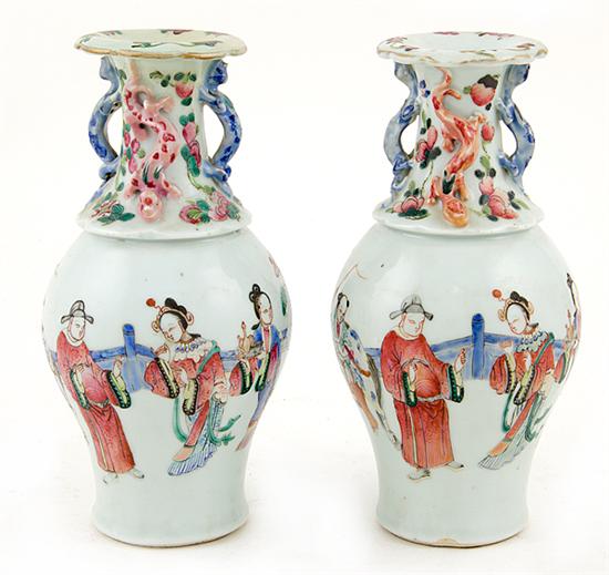 Pair Chinese Export porcelain vases 137693