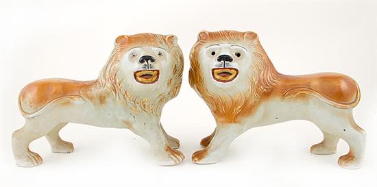 Pair Staffordshire lion figures 137702