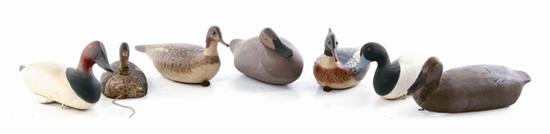 Carved and painted duck decoys 137881