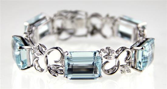 Aquamarine and diamond bracelet 1378e9