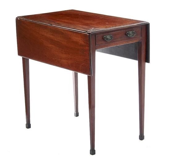 Georgian mahogany Pembroke table 137914