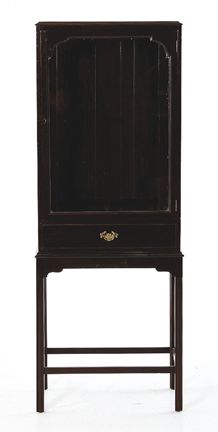 Chippendale style mahogany display 13794f