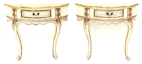 Pair diminutive Louis XV style 1379e1