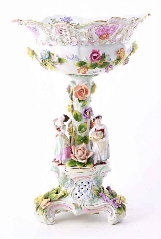 Continental porcelain centerpiece 137a5b