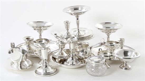 Collection of sterling table articles 137bb4