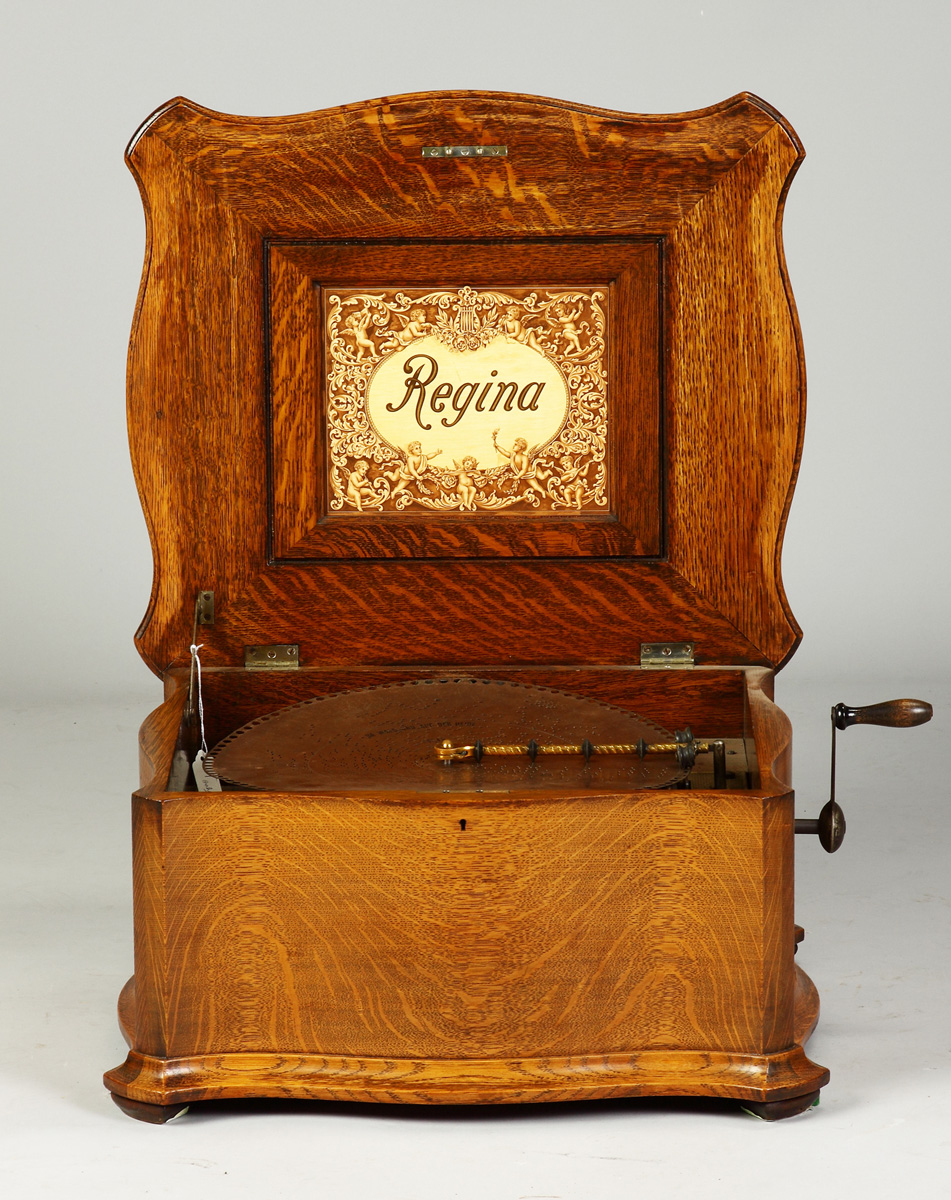 Regina Double Comb Music Box with Short